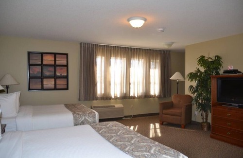 Westerose Hotel | Village Creek Country Inn