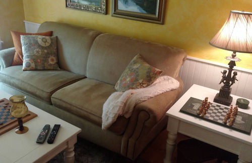 Reading Casa | Village Farmhouse, a minutos de Okemo, Killington, Ascutney, GMHA. Mascota amigable.