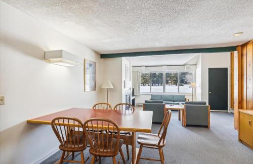 Stowe Area Casa | Village Green 8D