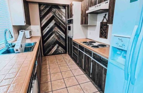 Palisades Casa | Village House at Valley Village