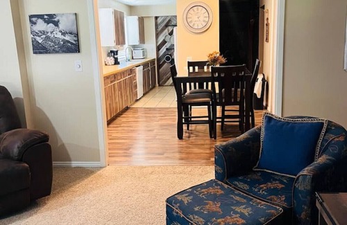 Palisades Casa | Village House at Valley Village