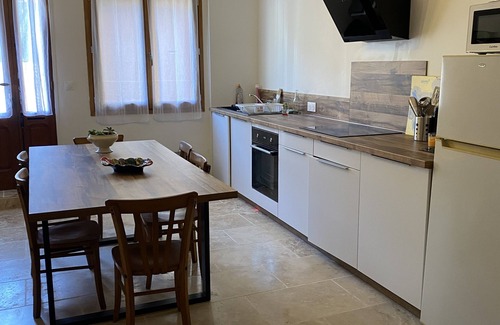 Montagnac Casa | Village house