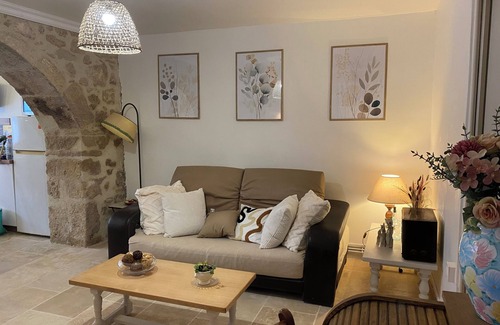 Montagnac Casa | Village house