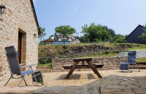 Perols-sur-Vezere Casa | Village house with terrace
