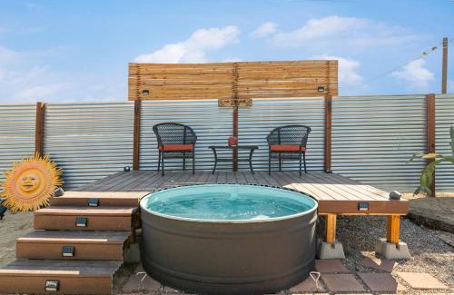 Joshua Tree Casa | Village House - Hot Tub, Pool, walk to shops