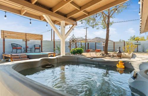 Joshua Tree Casa | Village House - Hot Tub, Pool, walk to shops