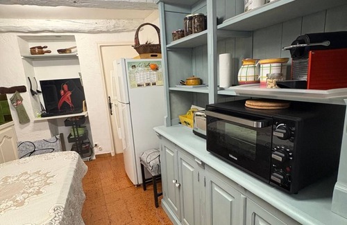 Montmeyan Casa | Village house in the heart of green Provence and Verdon animals welcome