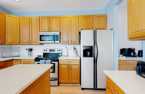 Villages of Five Points Casa | Village of Five Points townhome with pool, gym, and tennis access - bikes & W/D