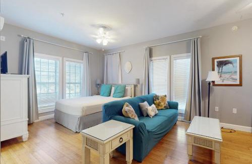 Seacrest Beach Hotel | Village of South Walton EB211
