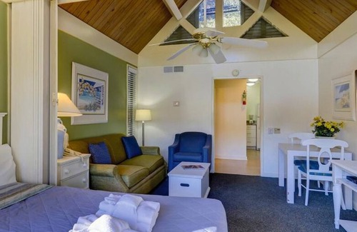 Palmetto Dunes Complejo | Village Studio at Palmetto Dunes. Great Value, Great Location, close to beach