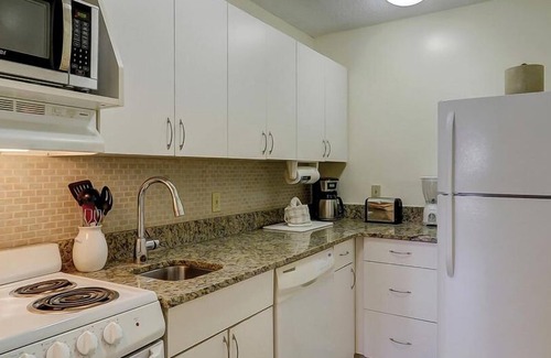 Palmetto Dunes Complejo | Village Studio at Palmetto Dunes. Great Value, Great Location, close to beach