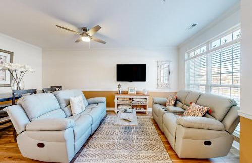 Villages of Five Points Casa | Villages of Five Points - 17279 N Village Main Blvd.