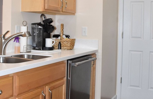 Lewes Condominio | Villages of Five Points - Two Community Pools, Restaurants, and More!