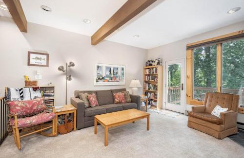 McHenry Casa | Villages of Wisp 13 Lakeview Court