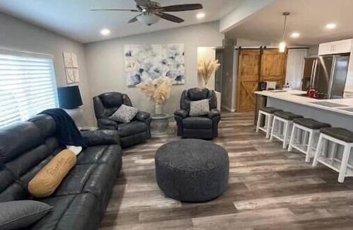Silver Lake Casa | Villages Retreat Includes Golf Cart with 2 Owner LifestyleIDs and 2 Guest Passes