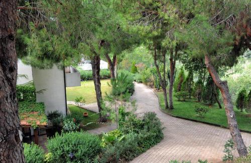 Santa Maria Apartamento | Villaggio Pineta Petto Bianco