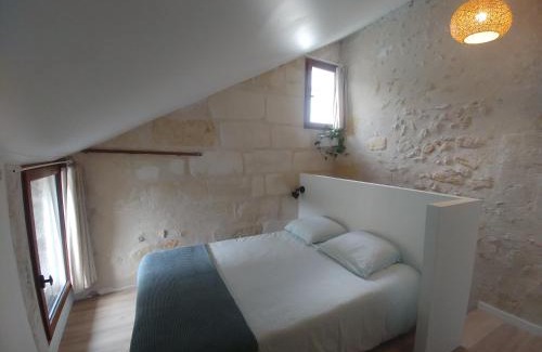Villandry Apartamento | Villandry centre Appartement duplex entièrement rénové, au calme