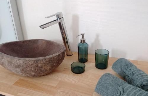 Villandry Apartamento | Villandry centre Appartement duplex entièrement rénové, au calme