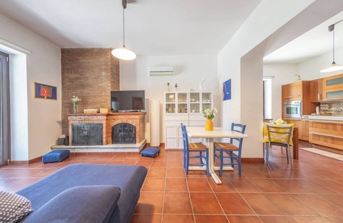 Aiello del Sabato Cama Y Desayuno | Villangelo - Camera con Bagno Privato - Titta
