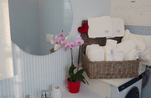 Villanova d'Asti Apartamento | Villanova d 'Asti Centro - Studio apartment with penthouse terrace overlooking the Church of the Batù