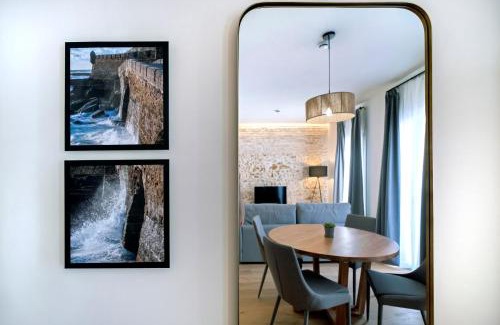 Centro histórico Apartamento | VILLAR Suites by Cadiz4Rentals