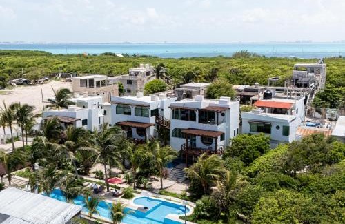 Isla Mujeres Villa | Villas Amanecer by Andiani Travel