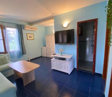 Chernomorets Complejo | Villas and Bungalows Panorama