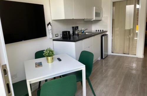 Universidad Apartamento | Villas at Auxilio Mutuo 102