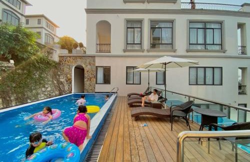 Bai Chay Apartamento | Villas beverlyhill Hạ Long bể bơi vô cực view biển