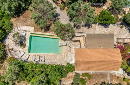 Sivota Villa | VILLAS CARISMA - Natural Style Villas for 14 people