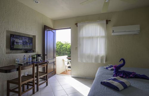 Akumal Hotel | Villas De Rosa Beach Resort