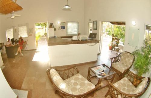 Las Hadas Apartamento | Villas del Palmar Manzanillo with Beach Club