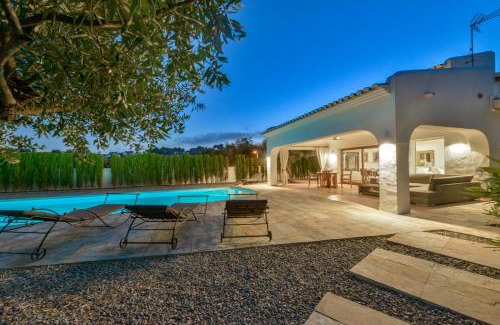 La Sabatera Villa | Villas Guzman - La Rocalla
