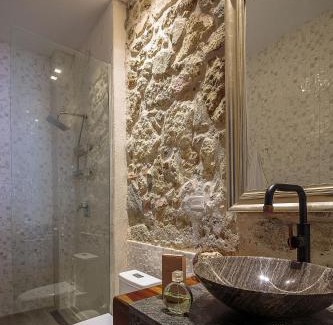 Casco Viejo Apartamento | Villas La Fontana Amplias ApartaSuite-piscina 101