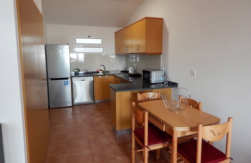 Santa Cruz Chalet De Esquí | Villas Madalena - Excelent House T2 Sea View and Wi-fi