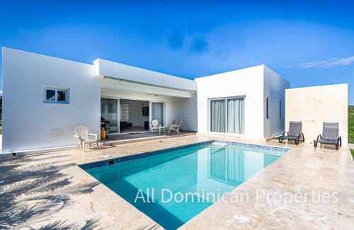 Playa Chiquita Villa | Villas Nuevas, con piscinas privadas, Sosua Ocean Village!