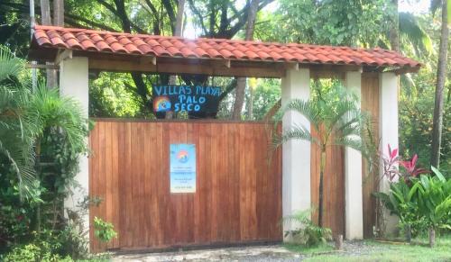 Parrita Casa | Villas Playa Palo Seco