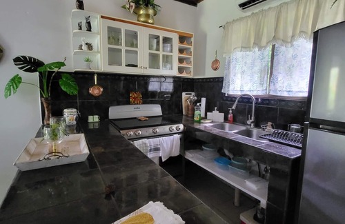 Parrita Casa | Villas Playa Palo Seco