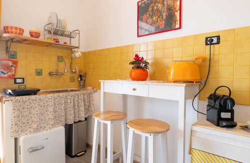 Monti D'arena-Bosco Caggione Apartamento | VillaSalentu.it, Lu Sule with a huge terrace overlooking the sea, sky, land.