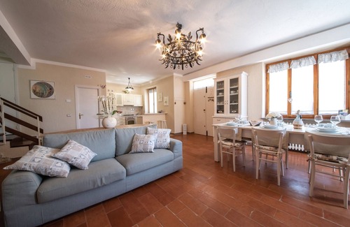 Spello Villa | VillaSubasioRelax, villa panorámica con piscina, parque natural, Spello, Asís