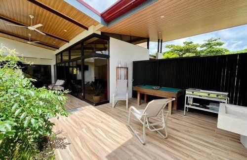 Tarcoles Villa | VillaVerde Beach House