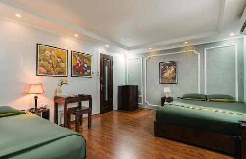 Hang Trong Casa | Villaxe Legume, 50m to Hoan Kiem lake - by Antique
