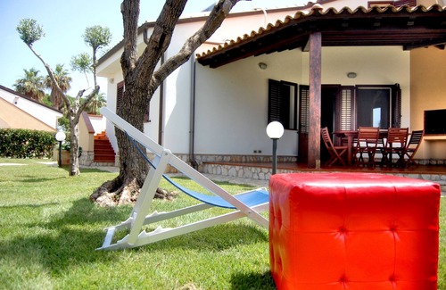 Piana Calzata Villa | villecefalu. Villa Deluxe with veranda close to the sea