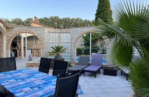 Villeneuve-les-Beziers Casa | Villeneuve les Béziers, Globetrotteur, Villa 8pers