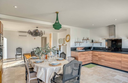 Villereal Casa | Villeréal - Luxury gîte with swimming pool, ideal for 10 people