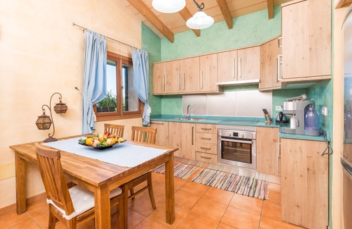 Selva Villa | VILVAL Finca para 4 con piscina en Moscari