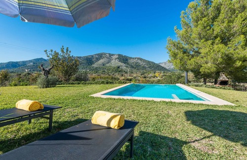 Selva Villa | VILVAL Finca para 4 con piscina en Moscari