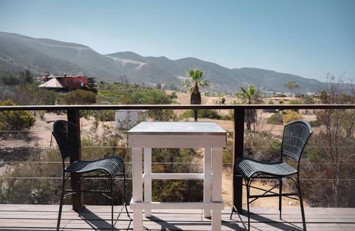 San Antonio de las Minas Chalet De Esquí | Viña Calabria Alondra Queen Chalet with Veranda
