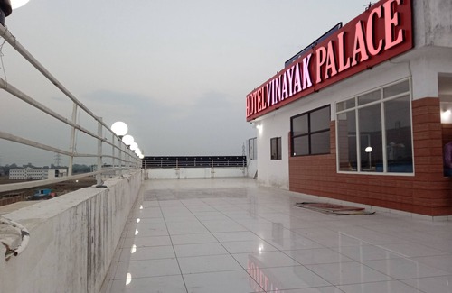 Hoshangabad Hotel | Vinayak Palace Hoshangabad