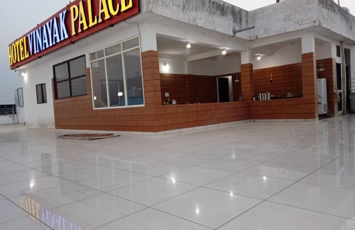 Hoshangabad Hotel | Vinayak Palace Hoshangabad